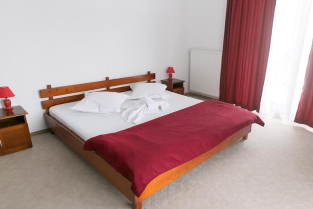 Cabana Izvoarele Doftanei Traisteni Ngoại thất bức ảnh